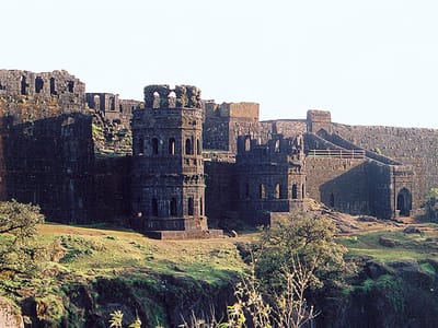 Clan Morè&#039;s Castles in India image