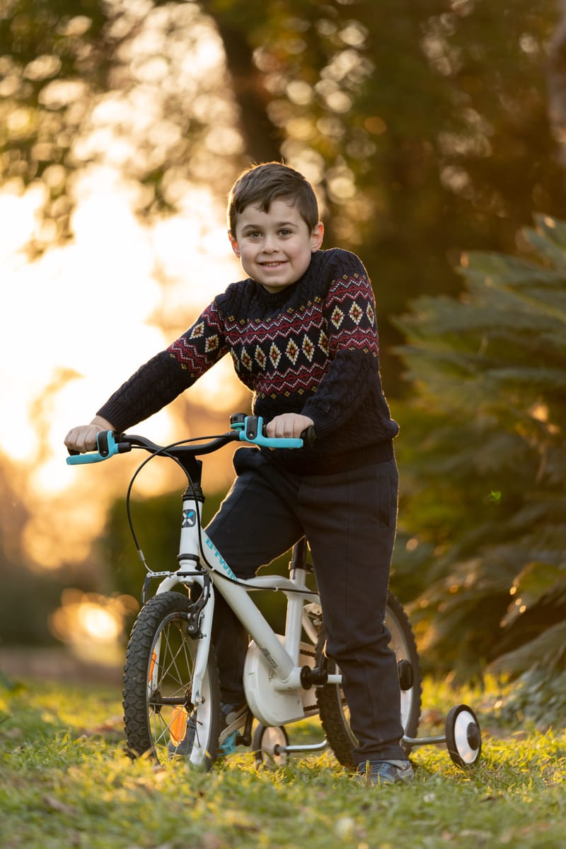 PARCE QUE CHAQUE ENFANT EST UNIQUE, LEUR NATUREL SE REFLETE DANS CHACUNE DES PHOTOS