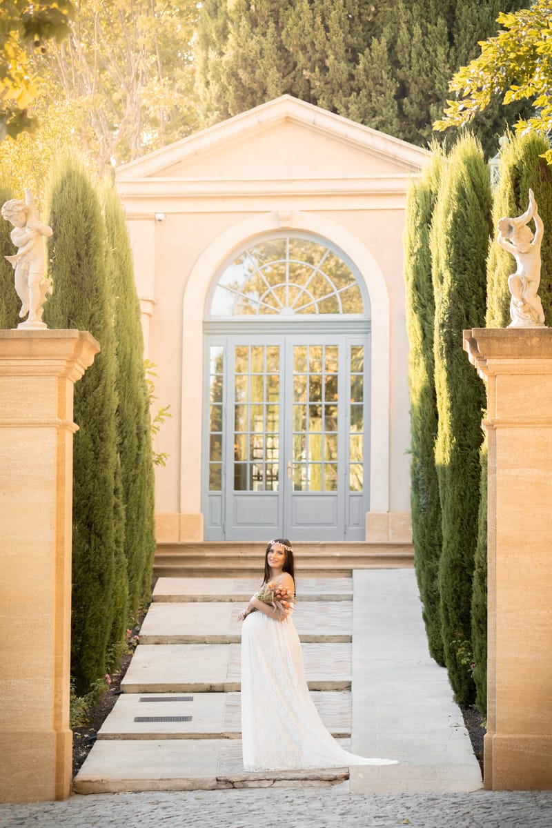 CETTE SÉANCE PHOTO EN EXTÉRIEUR EST BIEN PLUS QU'UN SIMPLE SOUVENIR DE GROSSESSE