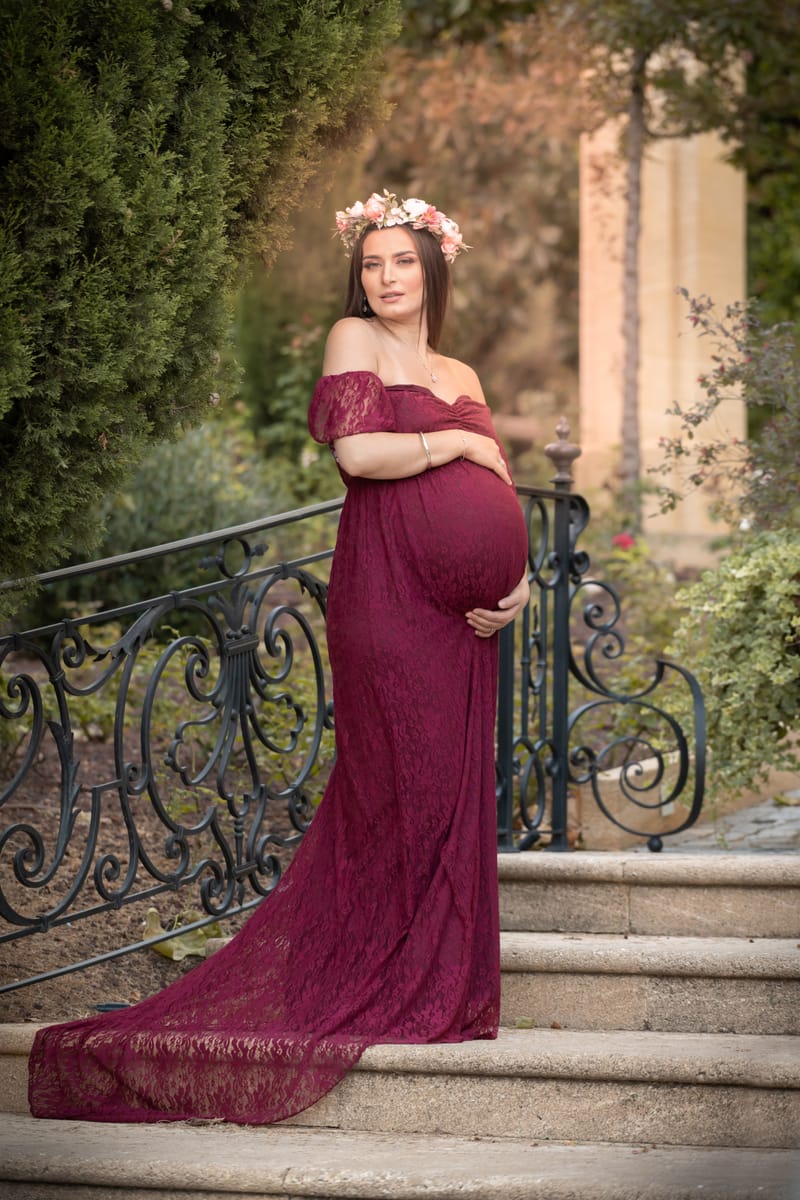 CETTE SÉANCE PHOTO EN EXTÉRIEUR EST BIEN PLUS QU'UN SIMPLE SOUVENIR DE GROSSESSE