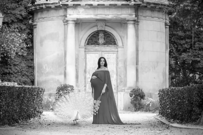 CETTE SÉANCE PHOTO EN EXTÉRIEUR EST BIEN PLUS QU'UN SIMPLE SOUVENIR DE GROSSESSE