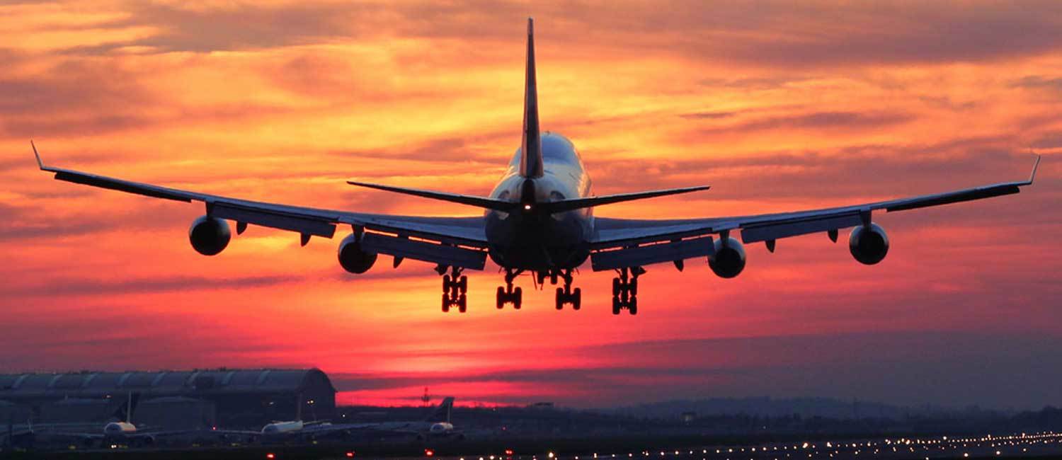 8 things you should avoid wearing during a flight