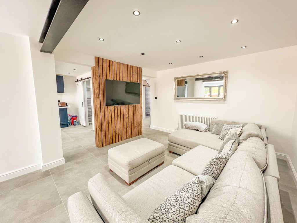 Bungalow loft & rear extension