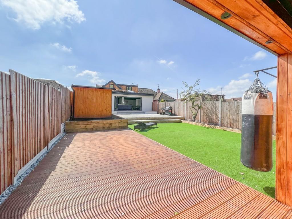 Bungalow loft & rear extension