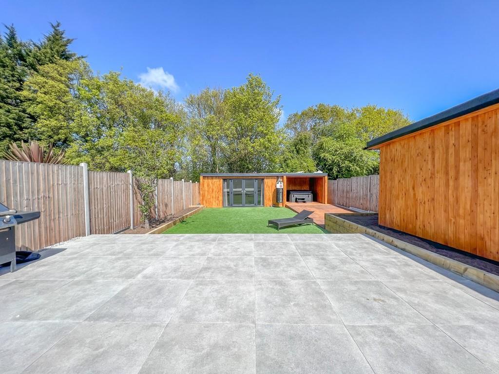 Bungalow loft & rear extension