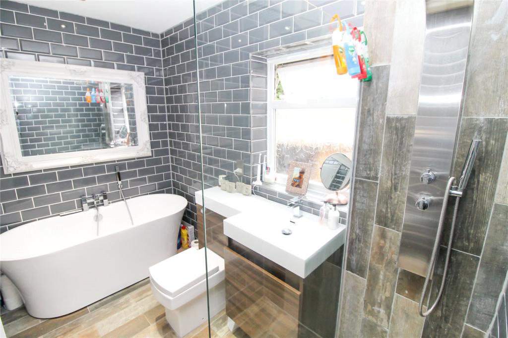 Bungalow - Full Refurbishment & Rear Extension