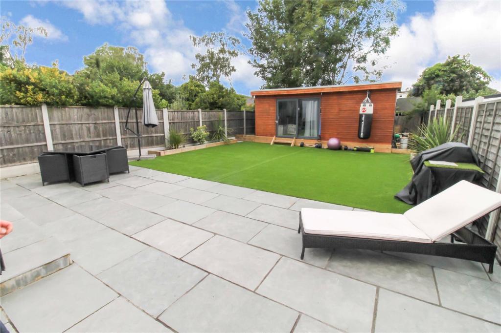 Bungalow - Full Refurbishment & Rear Extension