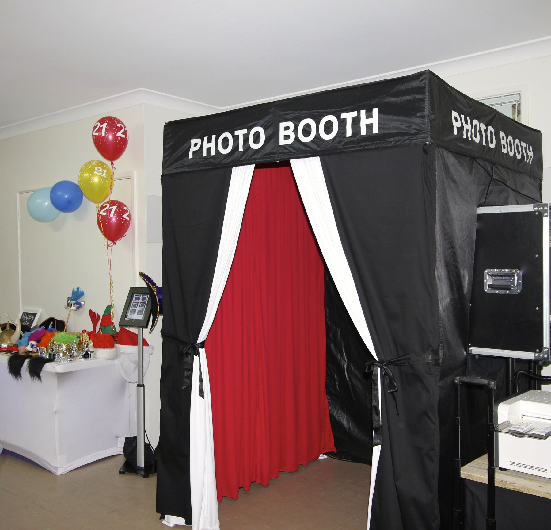 Black Party Booth