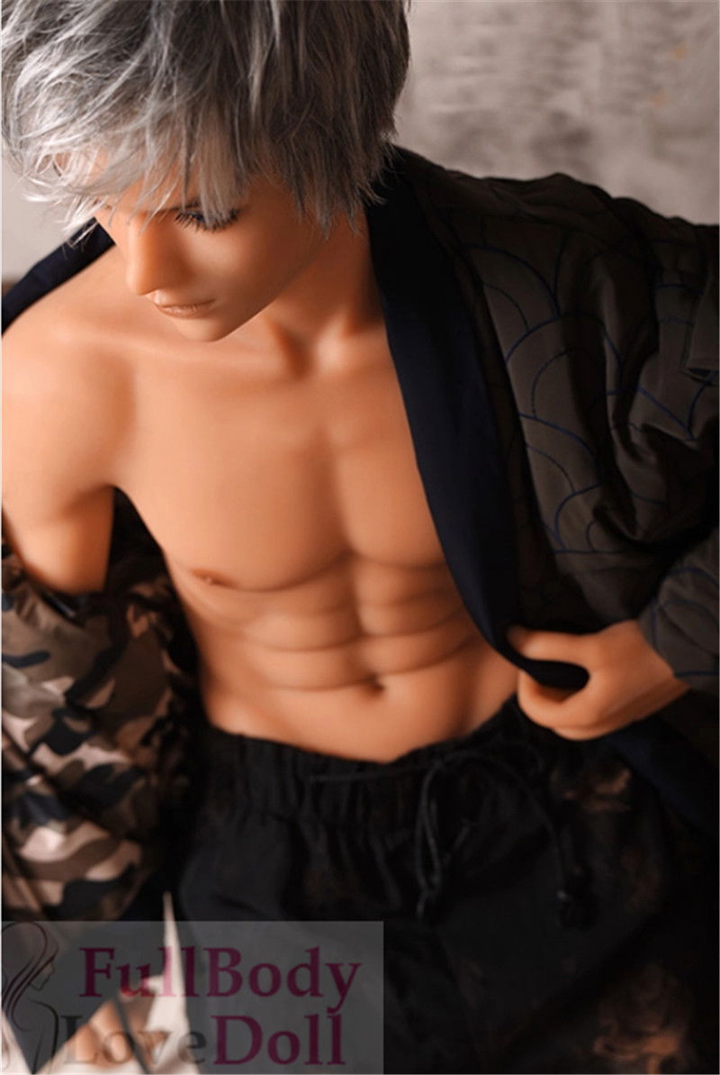 MALE DOLLS DESIGNED FOR WOMEN, CHOICES ARE STILL VERY LIMITED
