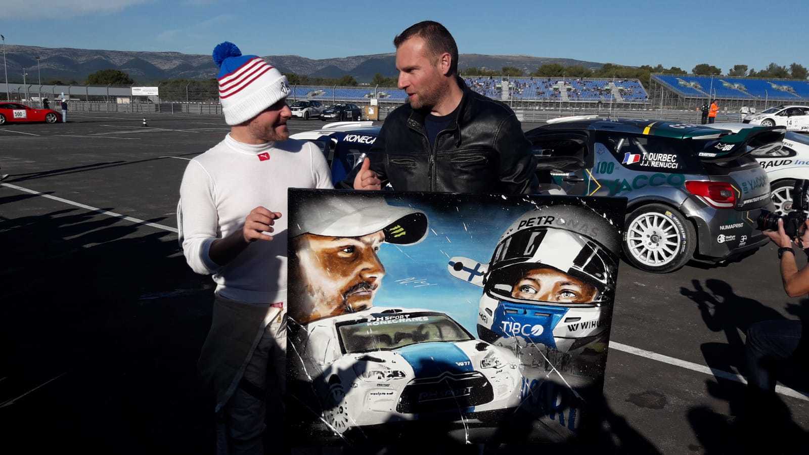 Valtteri Botas - merci pour la signature, la présentation du tableau aux photographes et l'invitation à vous rejoindre