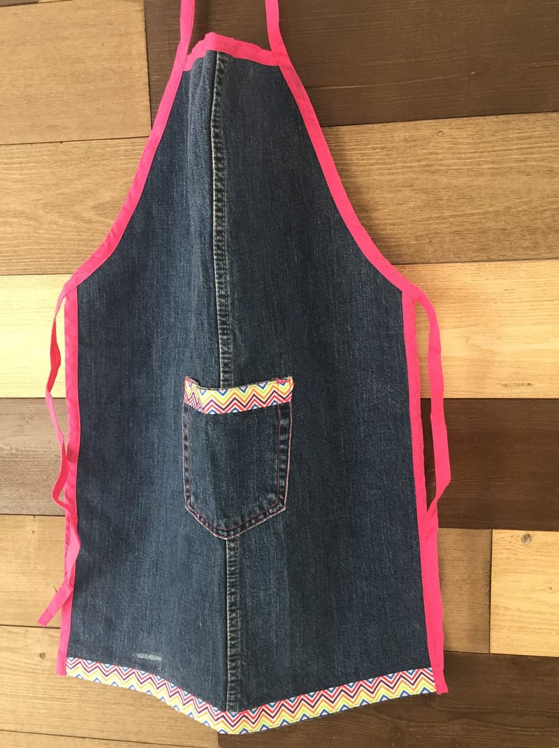 EASY OLD JEANS APRON