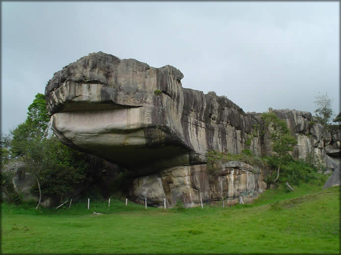 SE DETERIORA EL PARQUE ARQUEOLÓGICO LAS PIEDRAS DEL TUNJO: ¿QUÉ ESTRATEGIAS SE HAN TOMADO PARA DARLE SOLUCIÓN A LOS DAÑOS DEL PARQUE Y COMO SE VA PROTEGER LAS PIEDRAS CON LOS PICTOGRAMAS QUE SON CONSIDERADAS PATRIMONIO NACIONAL?