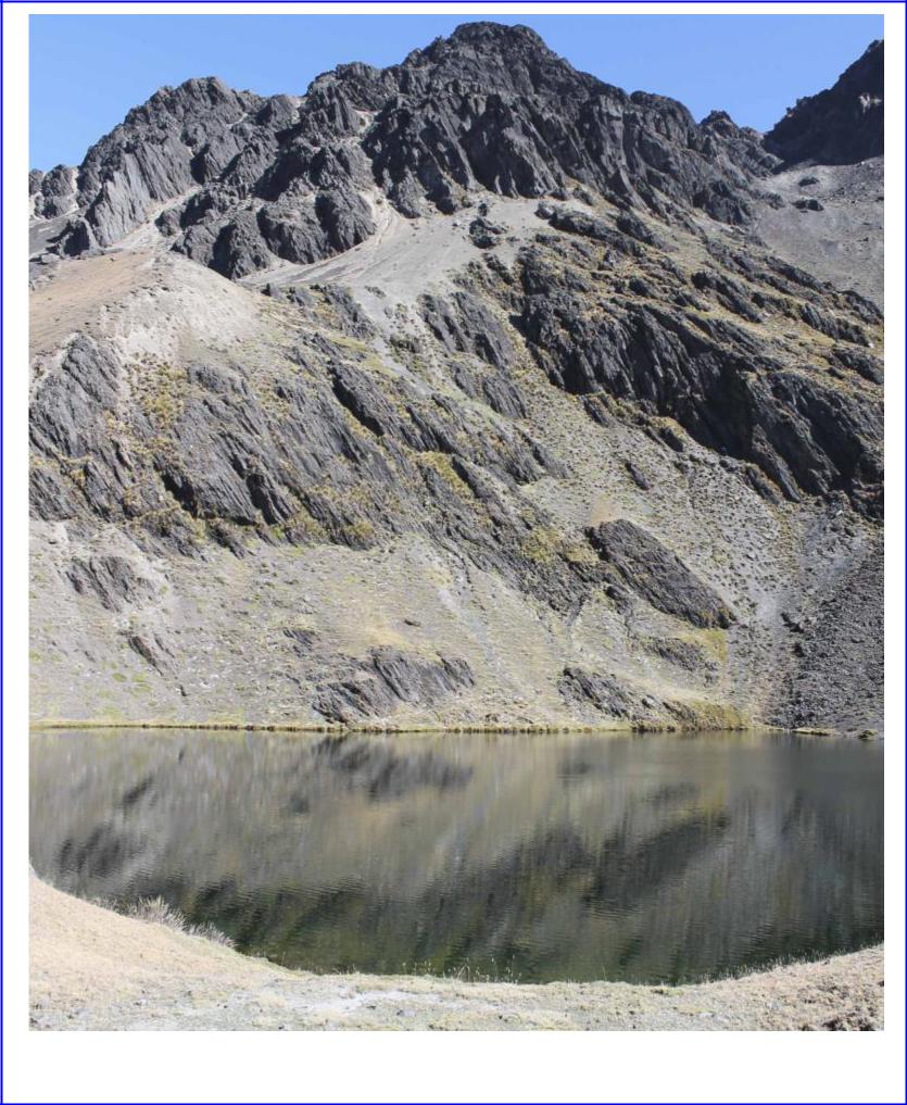 LAGUNA QHURIHUANO