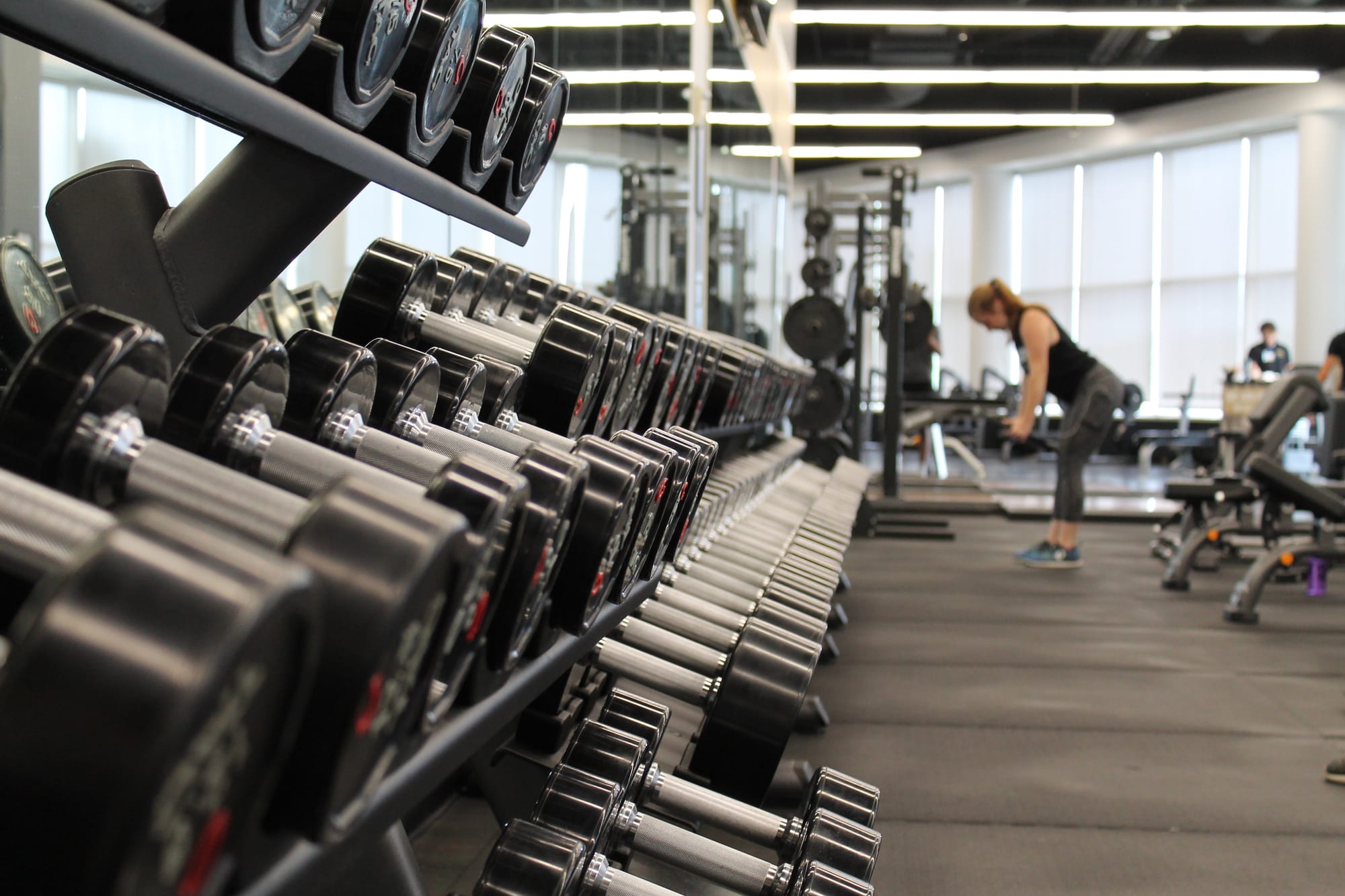 Paga menos por gimnasio, viajes y hasta el dentista, ¿cómo lograr descuentos en múltiples tiendas?