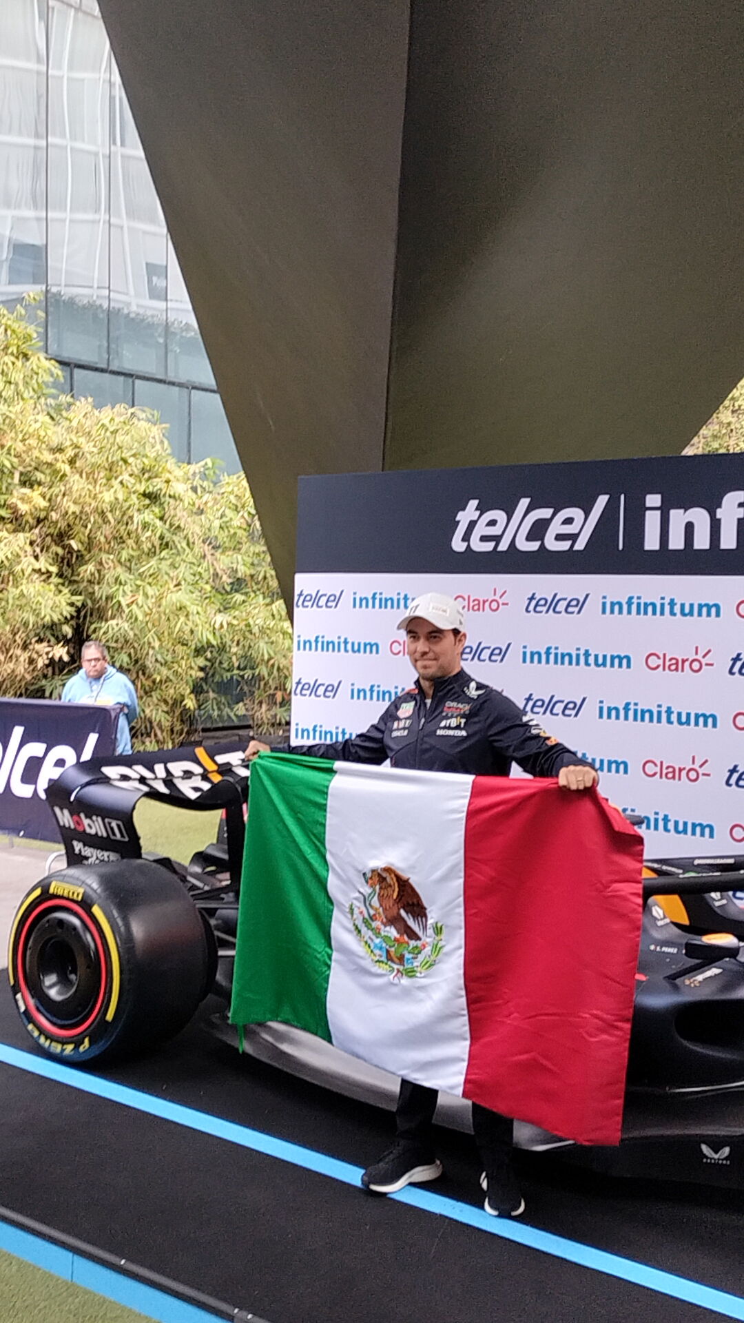 Checo Pérez de cara al gran premio de México