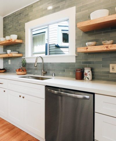 How to Use Floating Shelves in the Kitchen