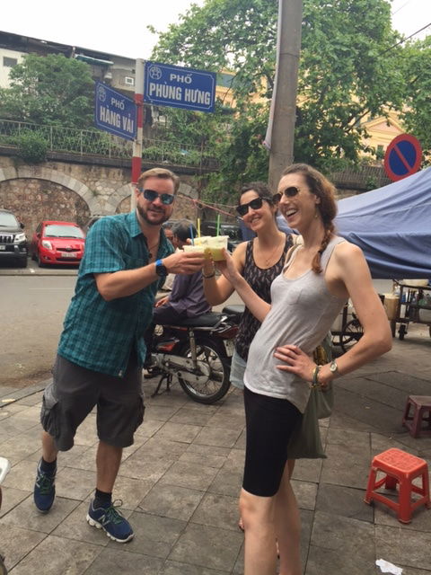 Walking Food Tour Hanoi Brings the Chance for You to Dine at the Local Restaurants!