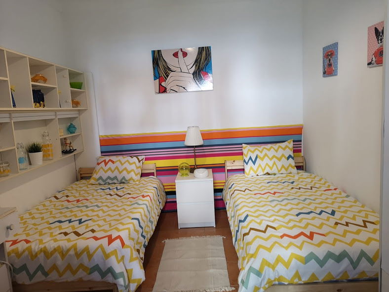 PISO 0 - QUARTO DE 2 CAMAS | DOUBLE BED ROOM