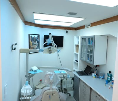 Upper East Side Dentist  image