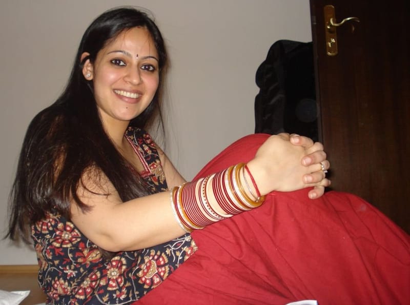 The hot performance of the elite Kolkata Escorts girls
