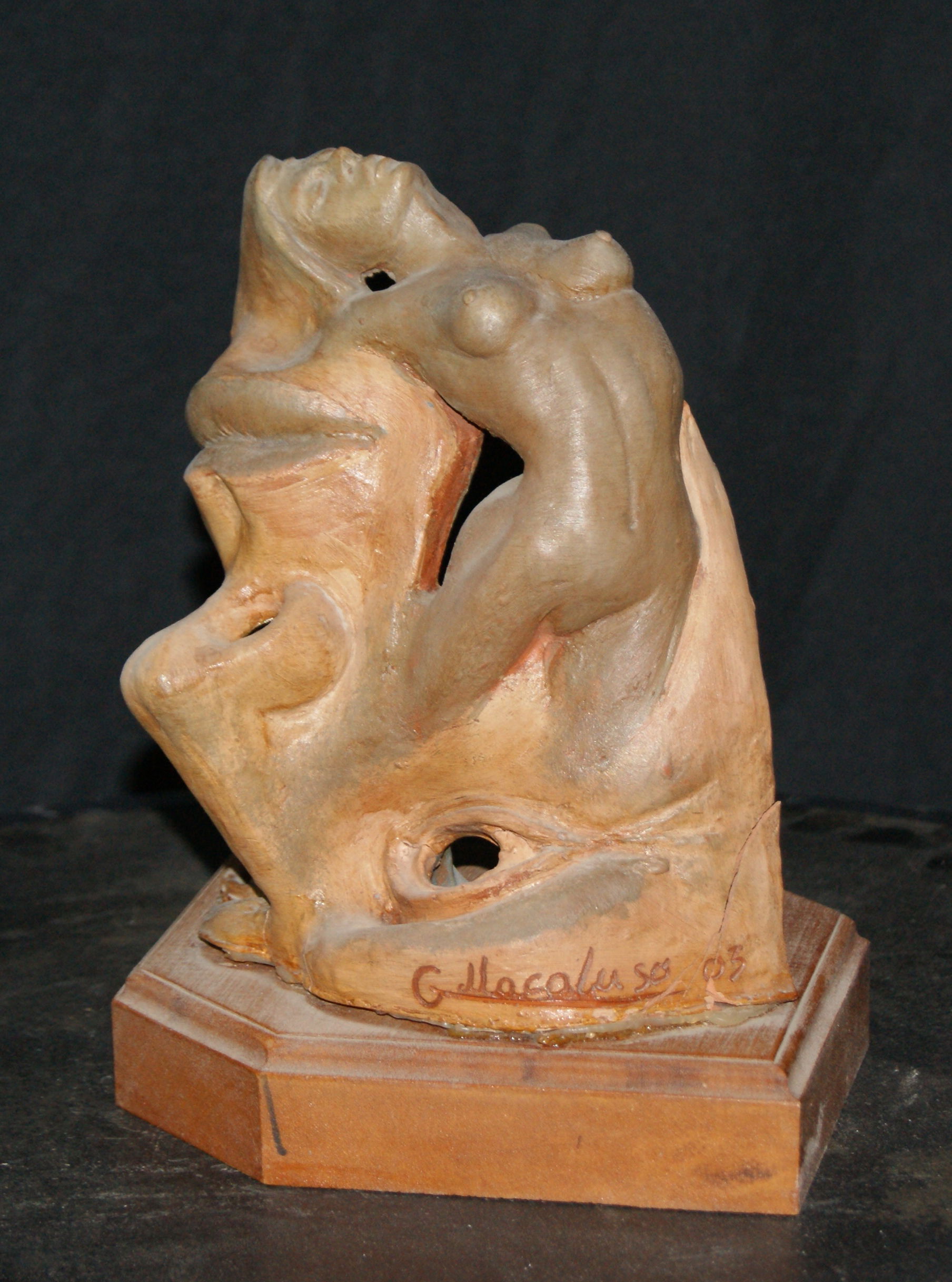 2003. ''Sogno'', b 15x22, h20,terracotta
