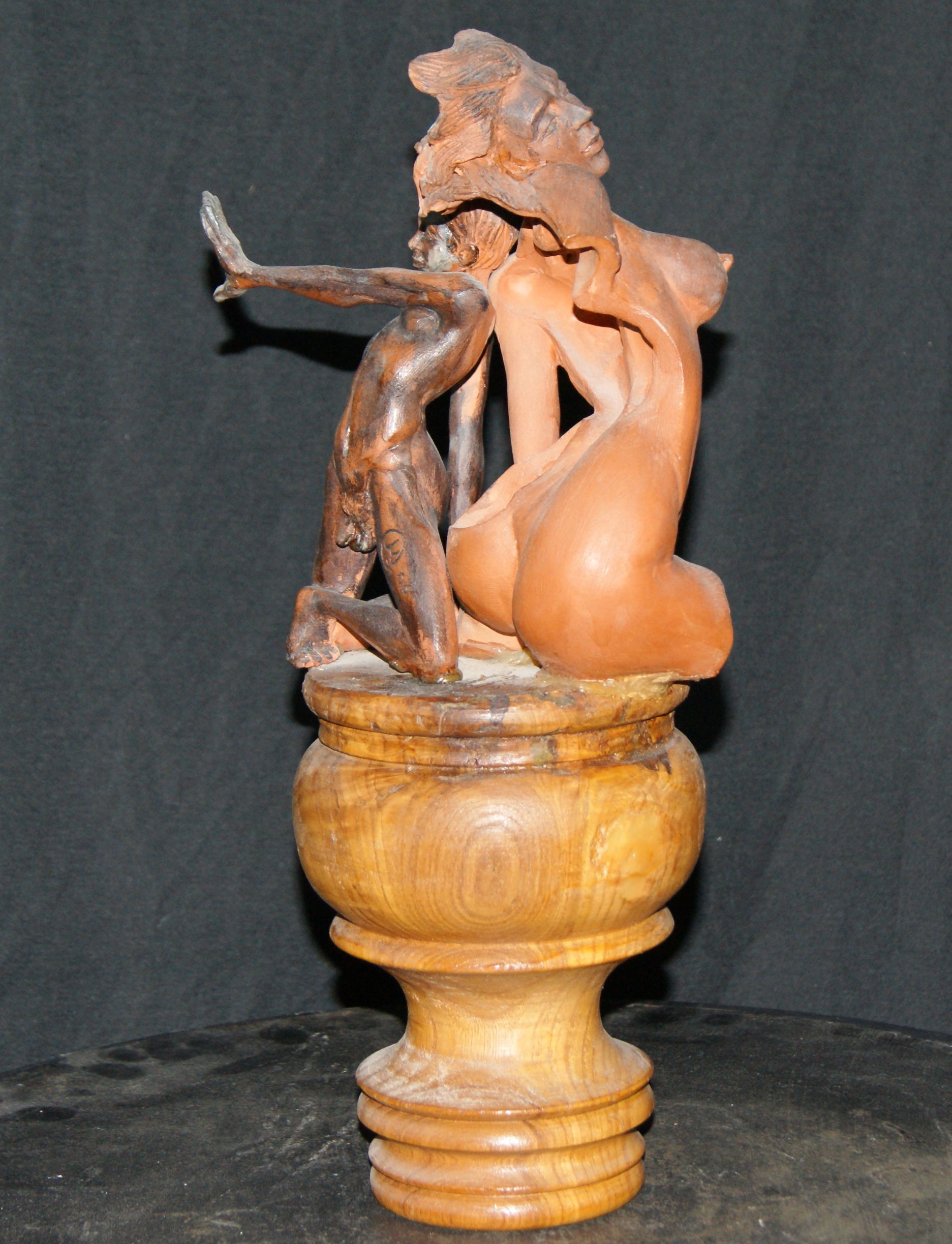 2006.''Passione virtuale'' b 17x14, h36, terracotta
