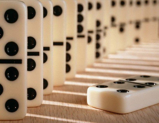 الحتمية الكونية و الندرة الاحتمالية