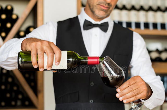 Sommelier
