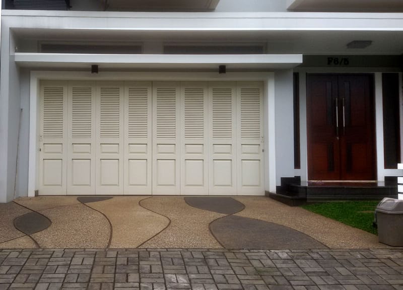 PINTU GARASI BESI MOBIL