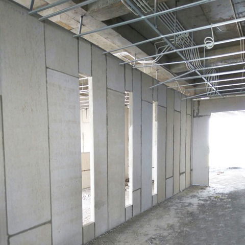 PANEL DINDING BETON RINGAN