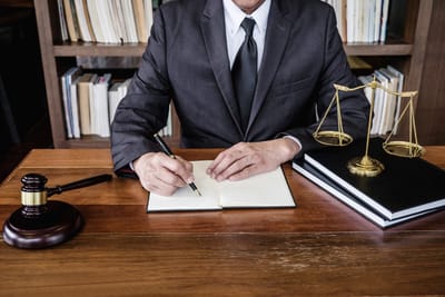 יתרונות לתובעים