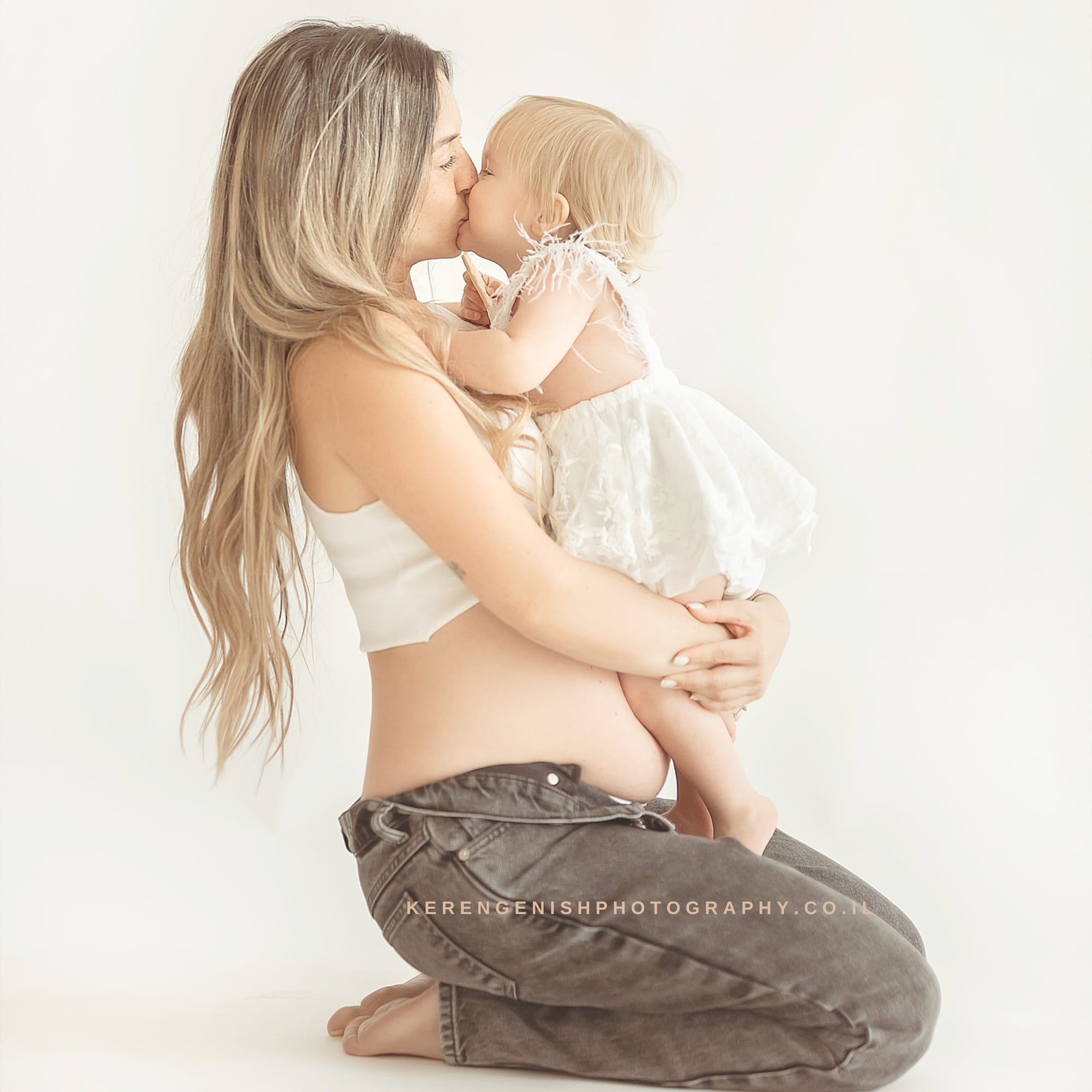 צילום ילדים בסטודיו | צילום גיל שנה בסטודיו