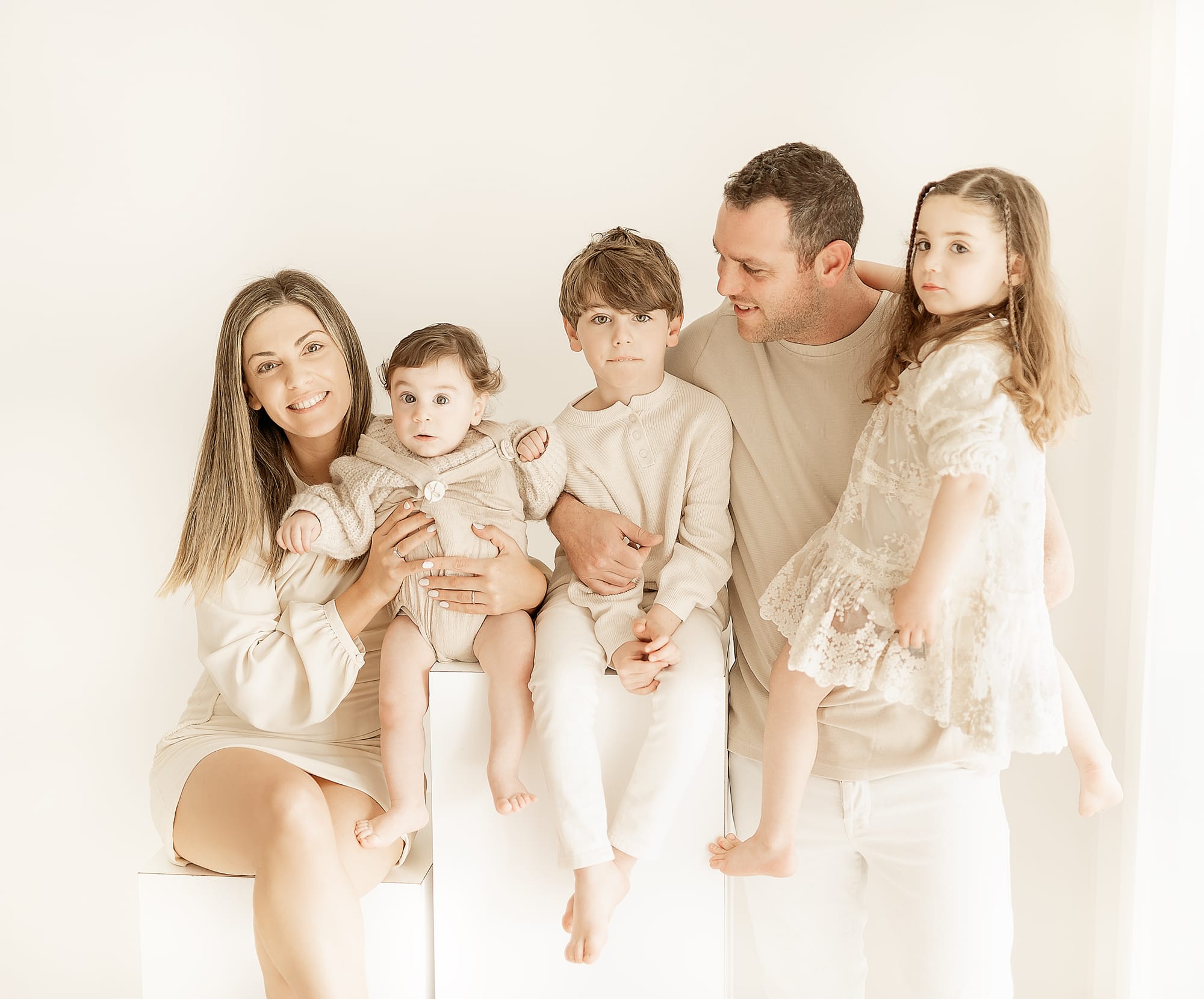 צילום ילדים בסטודיו | צילום גיל שנה בסטודיו