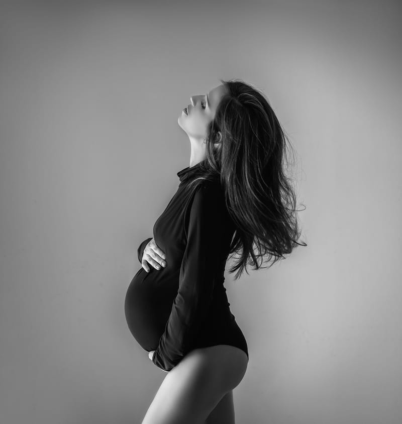 הריון בסטודיו\ בית הלקוח