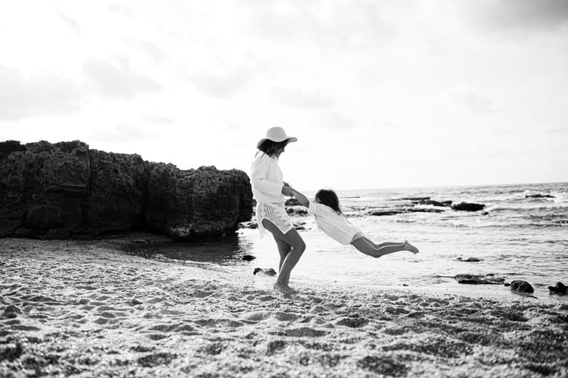 צילומי משפחה בים | צילומי הריון בים | צילומי גיל שנה בים