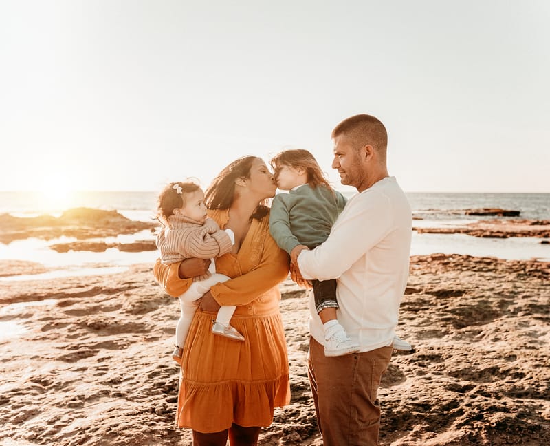 צילומי משפחה בים | צילומי הריון בים | צילומי גיל שנה בים