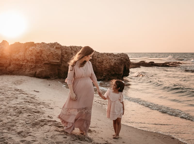 צילומי משפחה בים | צילומי הריון בים | צילומי גיל שנה בים