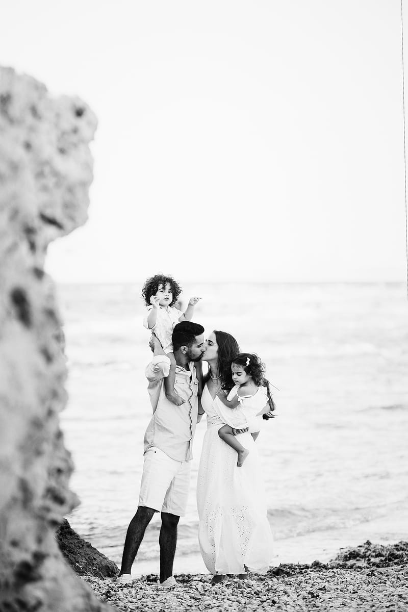 צילומי משפחה בים | צילומי הריון בים | צילומי גיל שנה בים