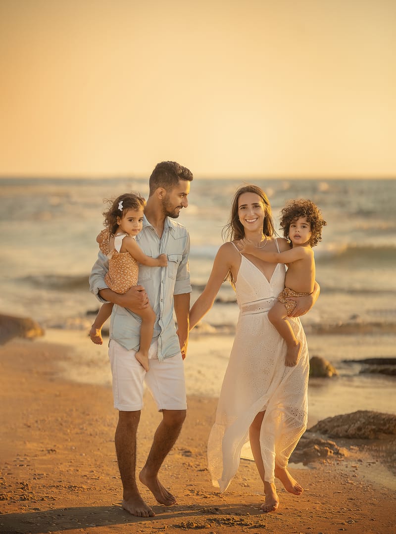 צילומי משפחה בים | צילומי הריון בים | צילומי גיל שנה בים