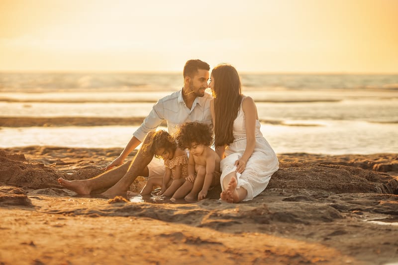 צילומי משפחה בים | צילומי הריון בים | צילומי גיל שנה בים