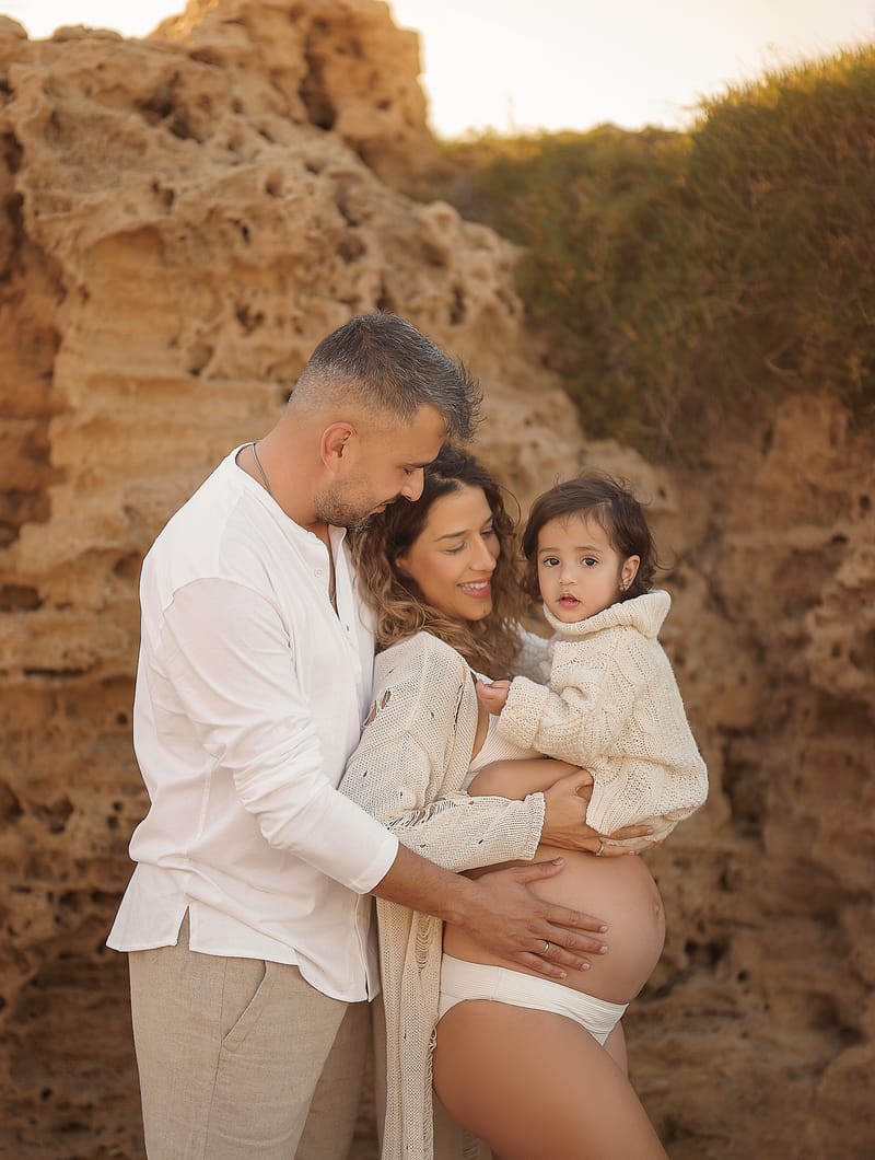צילומי משפחה בים | צילומי הריון בים | צילומי גיל שנה בים
