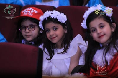 تكريم أبناء شهداء الواجب ومنسوبي التعليم المتوفين image