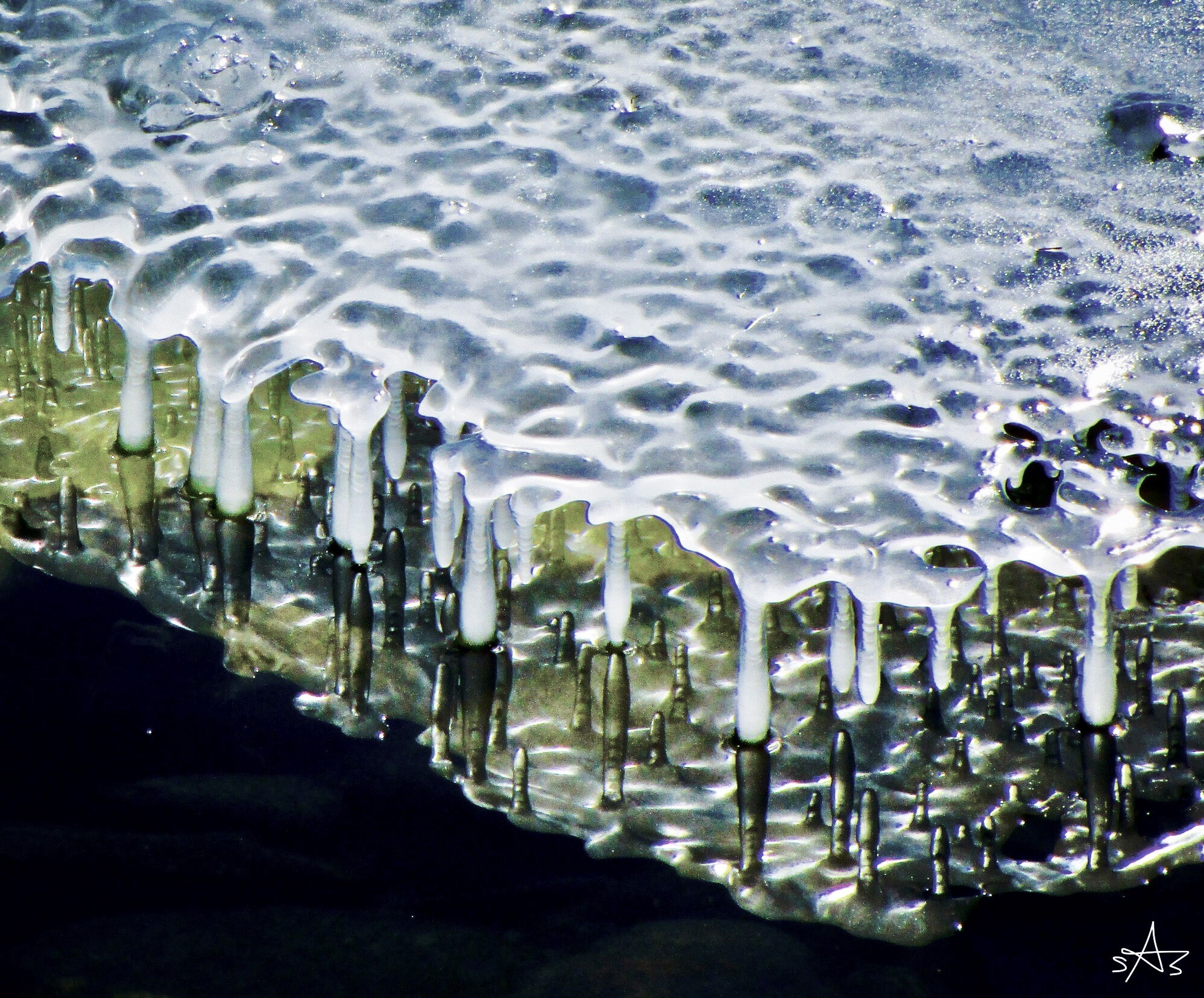 Honeycomb ice