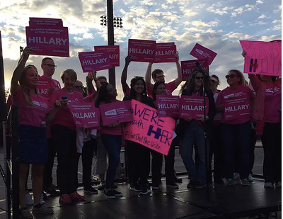 Planned Parenthood Rallies for Hillary Clinton