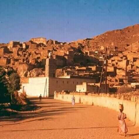 زيارة القصور الاثارية في مدينة جانت