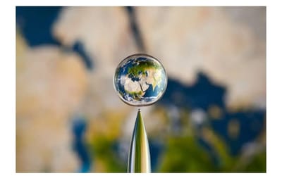 Earth is a squashed sphere