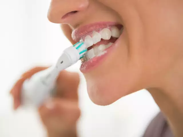 Which Exactly Are Your Alternatives to Teeth whitening?