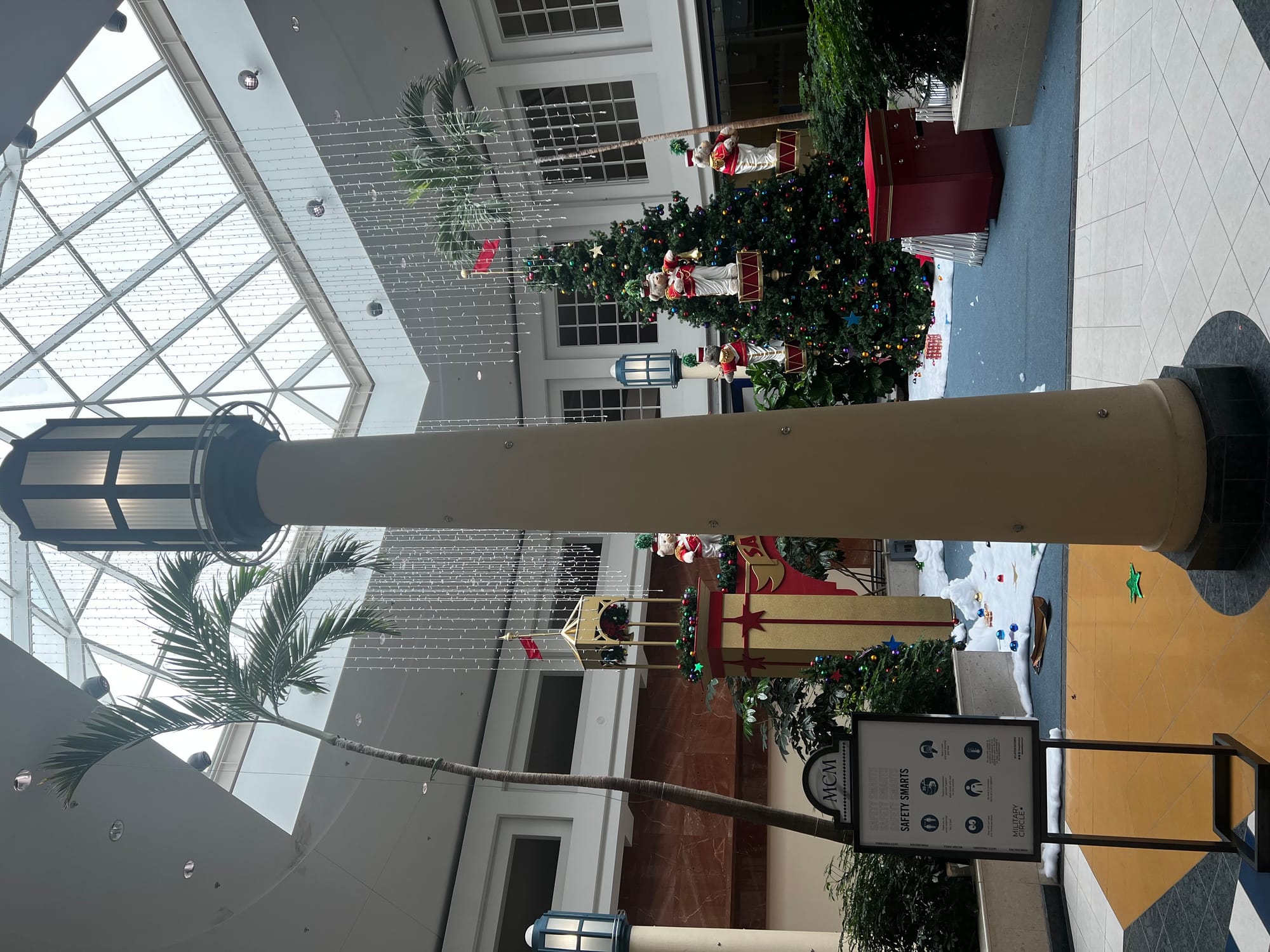 Military Circle Mall