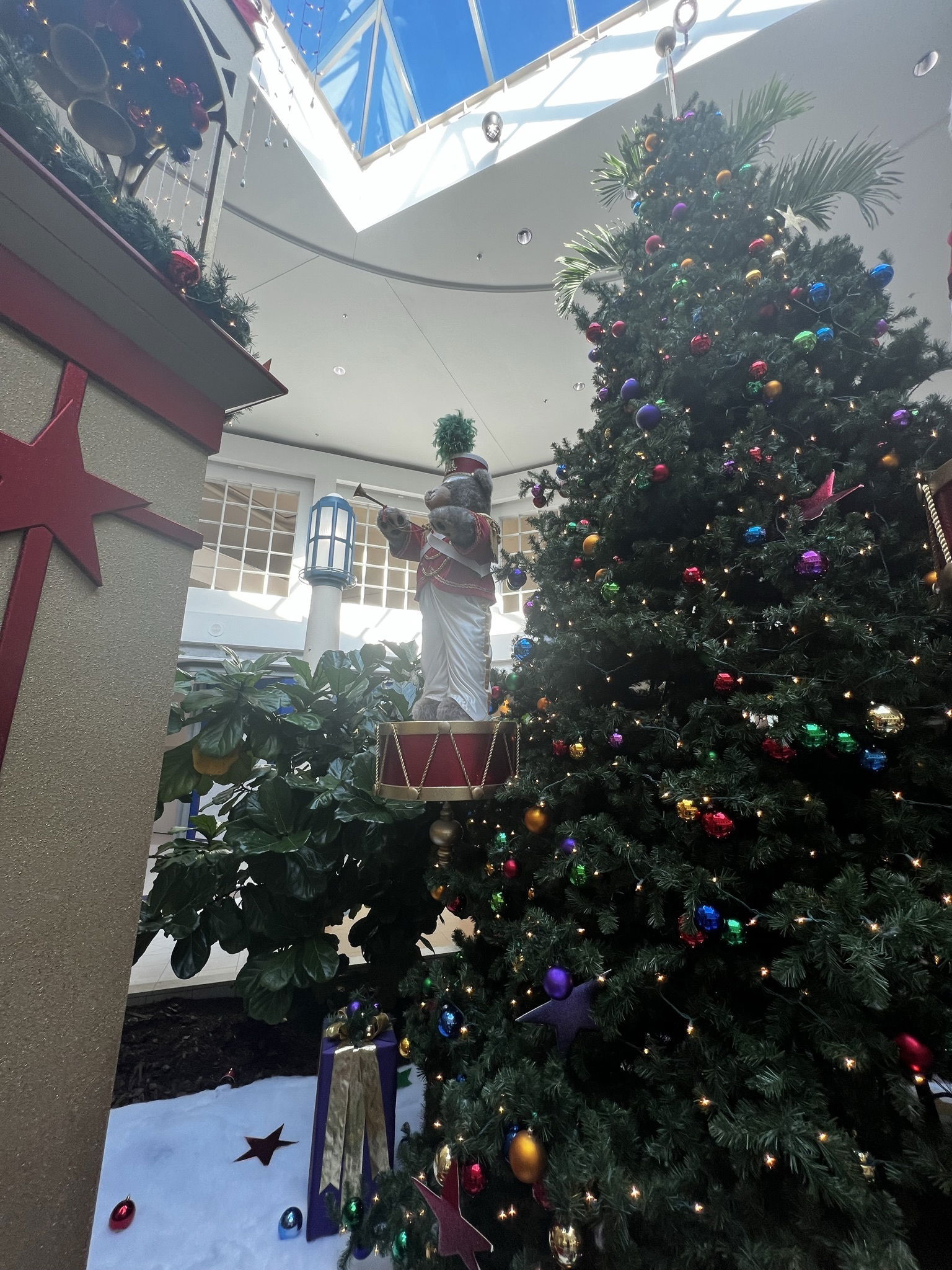 Military Circle Mall