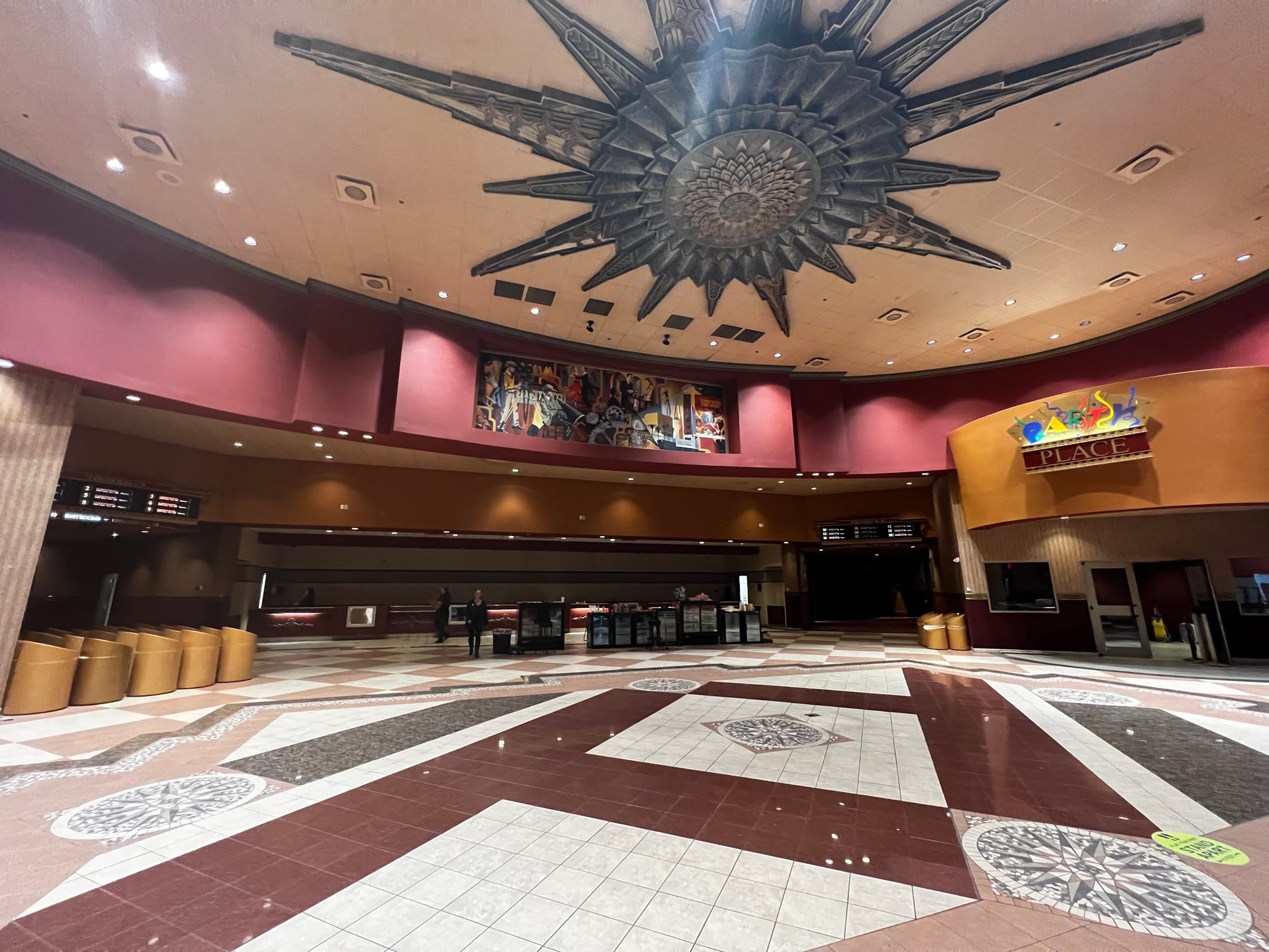 Military Circle Mall